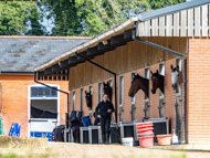 EL290423-4 - Emma Lavelle Stable Visit